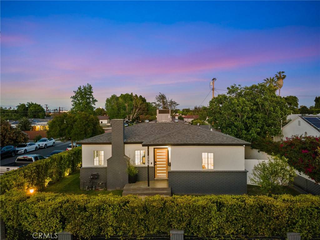 Reseda, CA 91335,6956 Corbin AVE