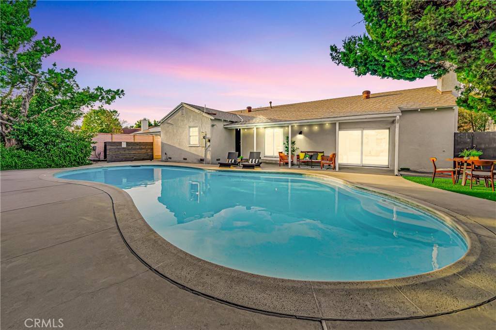 Winnetka, CA 91306,20742 Lull ST