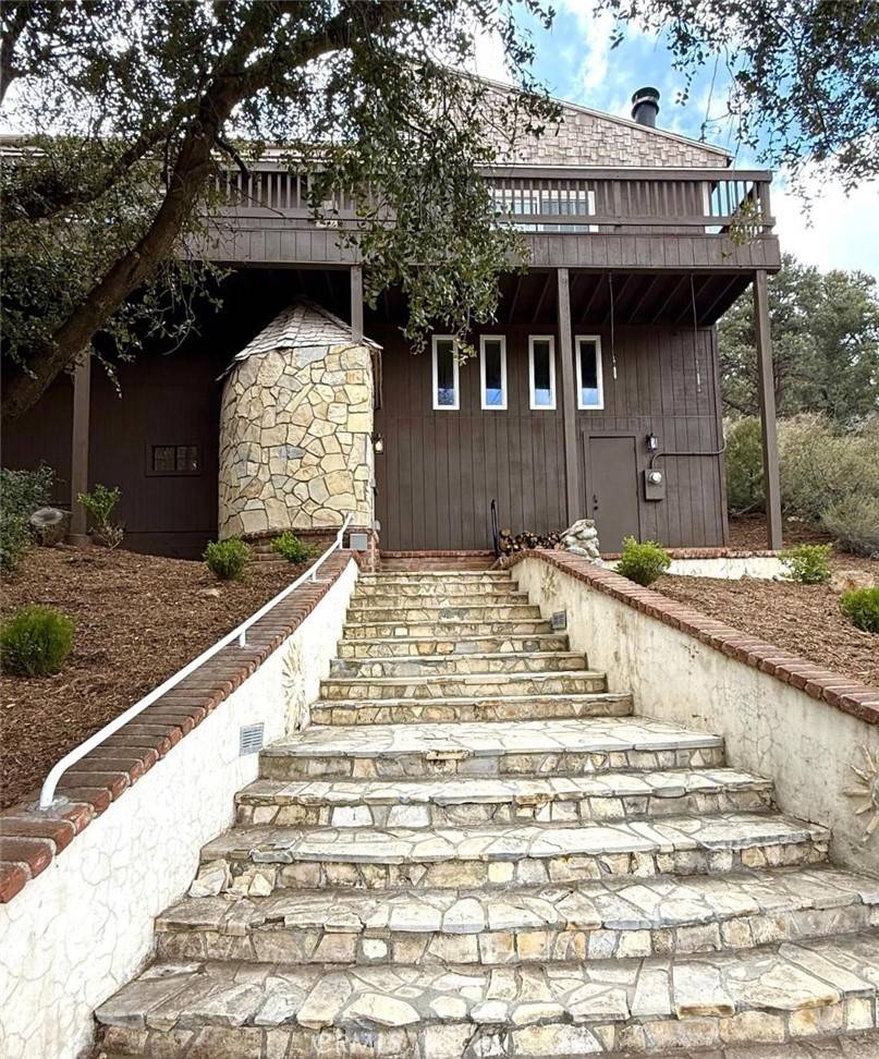 Pine Mountain Club, CA 93222,1909 Pioneer Way