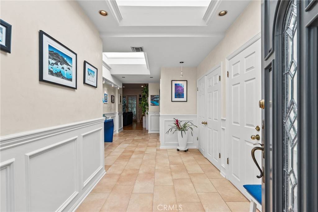 Encino, CA 91436,17034 Escalon DR