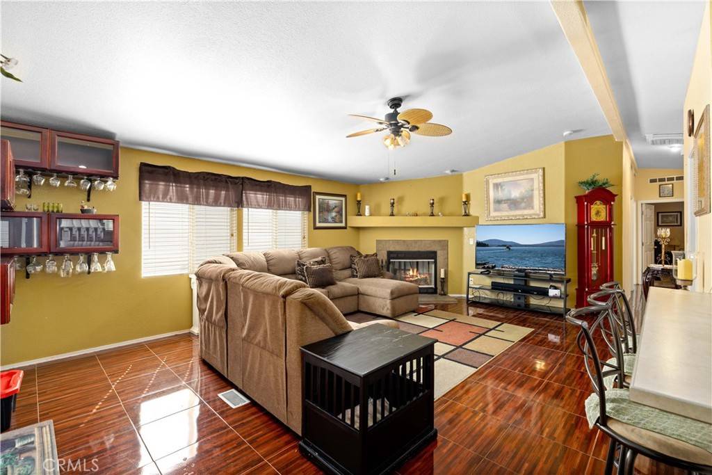 Palmdale, CA 93551,40701 Rancho Vista BLVD #148