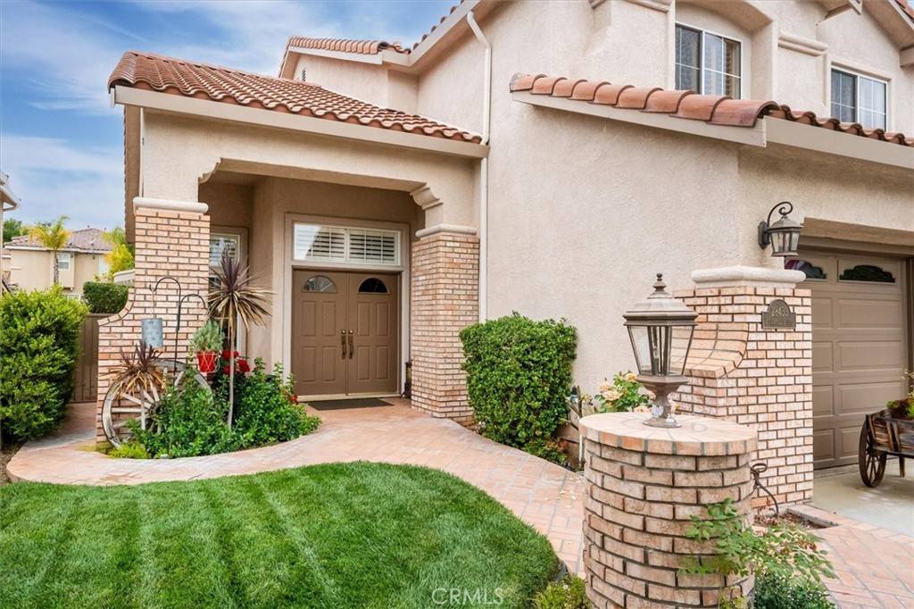 Saugus, CA 91390,28433 Pinewood CT