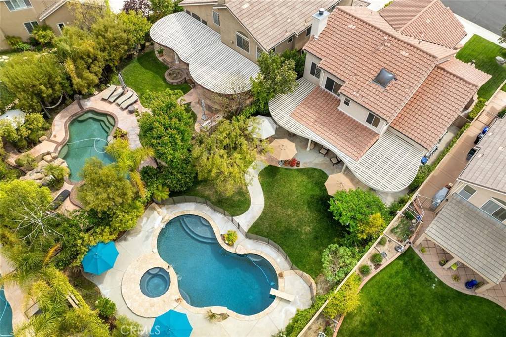 Saugus, CA 91390,28433 Pinewood CT