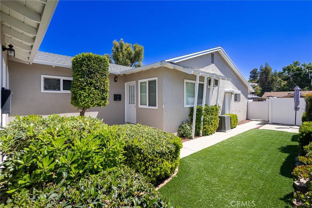 Woodland Hills, CA 91364,4815 Topanga Canyon BLVD