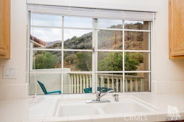 Oak Park, CA 91377,5805 Oak Bend LN #407