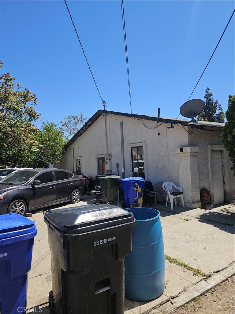 Fontana, CA 92336,7353 Citrus AVE