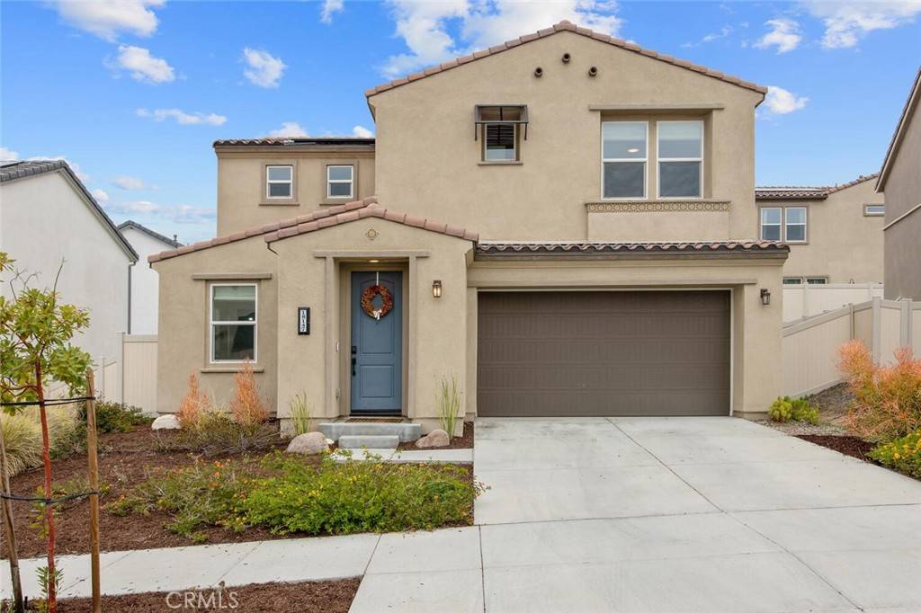 Saugus, CA 91350,18147 Jupiter LN