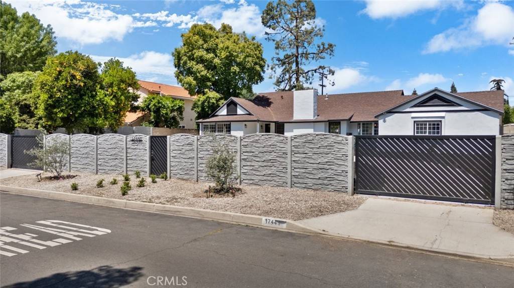 Sherwood Forest, CA 91325,17441 Rayen ST