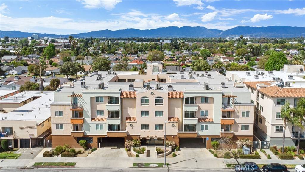 Van Nuys, CA 91405,13951 Sherman WAY #301