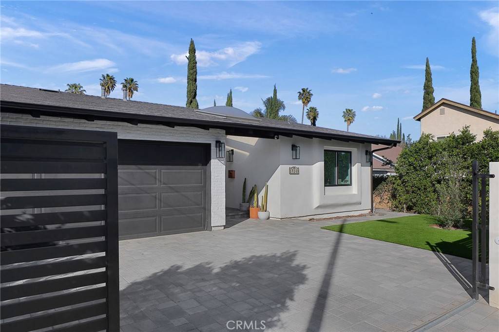 Tarzana, CA 91335,18149 Calvert ST