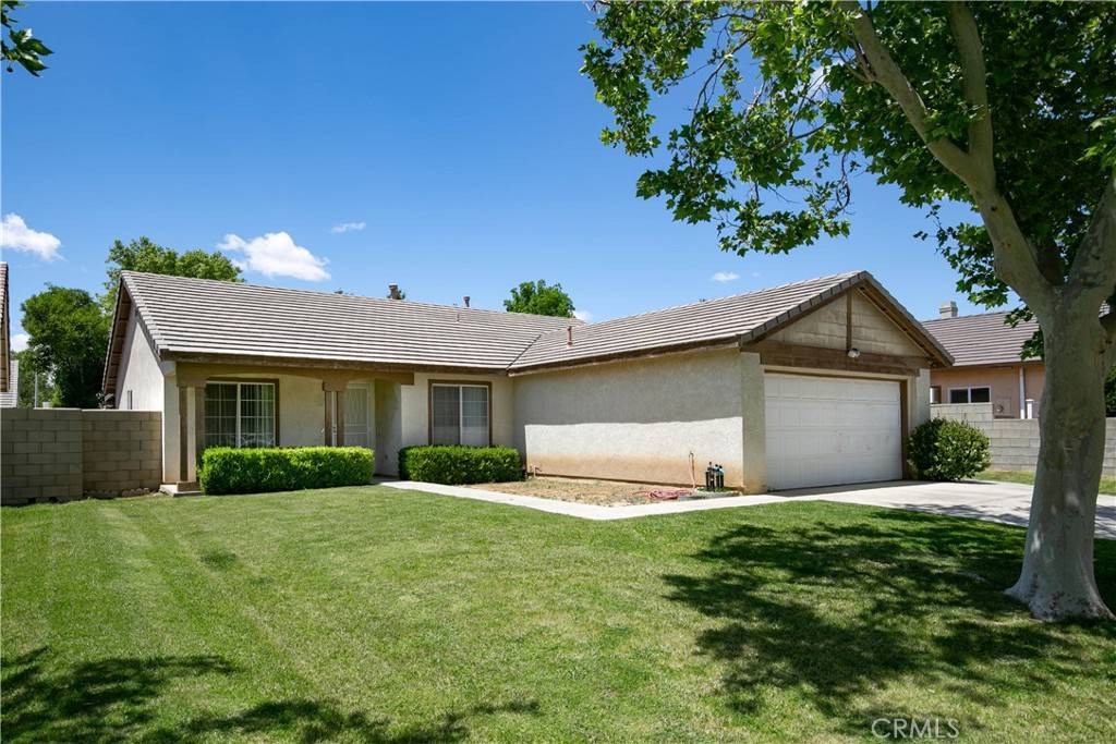 Lancaster, CA 93534,45451 Pickford AVE