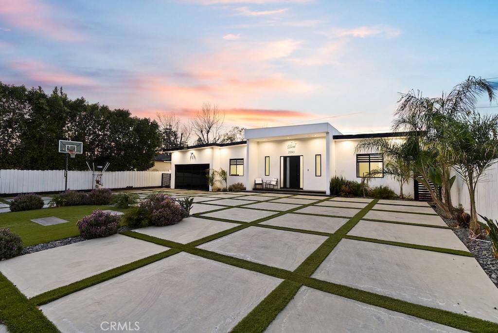 Woodland Hills, CA 91367,23143 Leonora DR