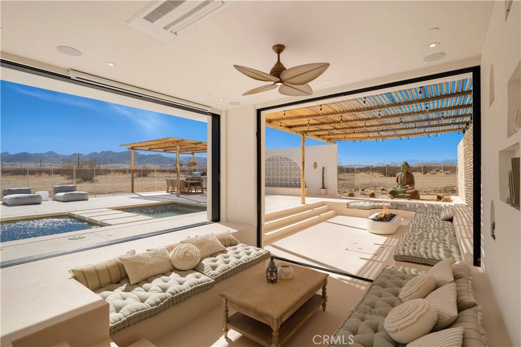 Joshua Tree, CA 92252,63973 Gold Nugget RD
