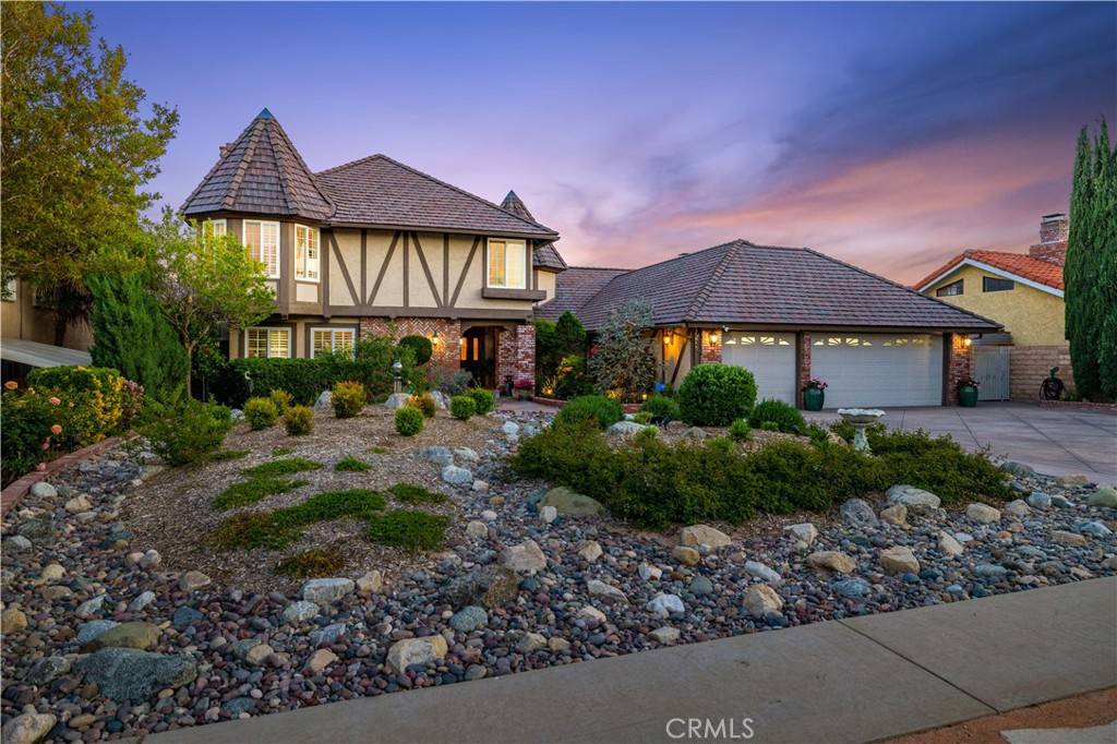 Palmdale, CA 93551,436 Fairway DR