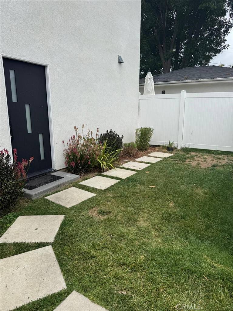Lake Balboa, CA 91406,7745 Wish AVE