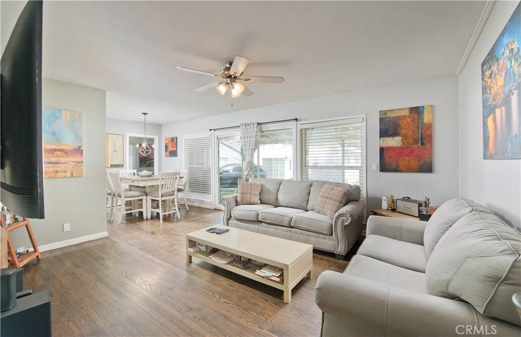 Granada Hills, CA 91344,15709 Devonshire ST