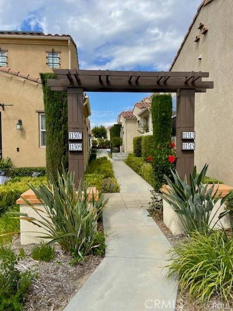 Porter Ranch, CA 91326,11513 Cararra LN