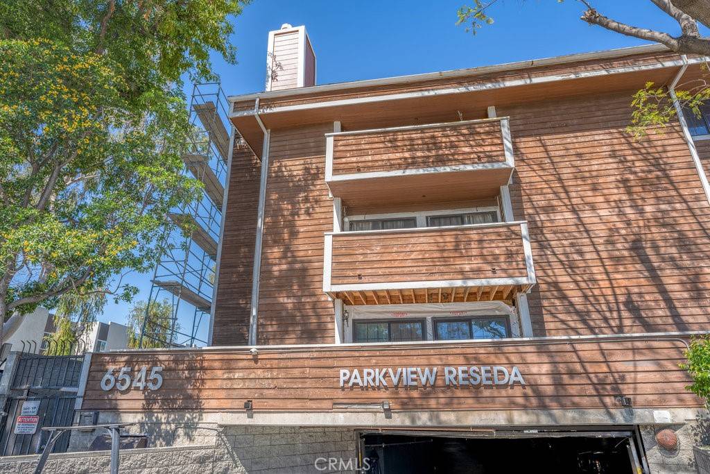 Reseda, CA 91335,6545 Reseda BLVD #3