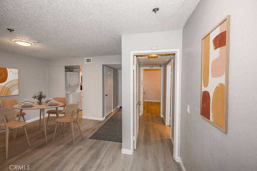 Reseda, CA 91335,6545 Reseda BLVD #3