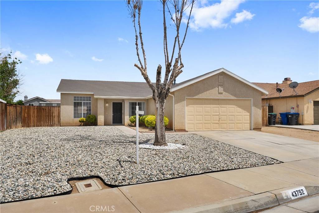 Lancaster, CA 93535,43752 Tranquility CT
