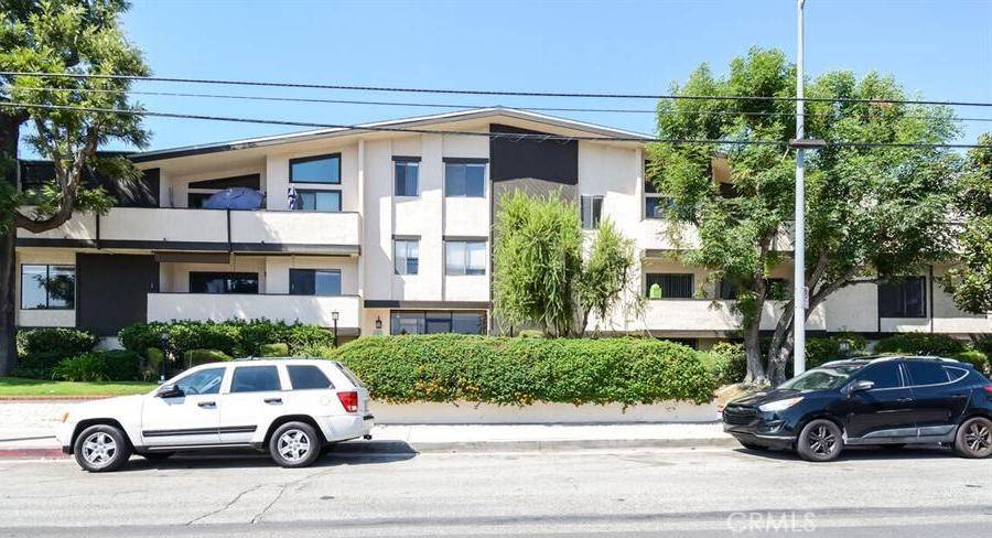Valley Village, CA 91607,5805 Whitsett AVE #102