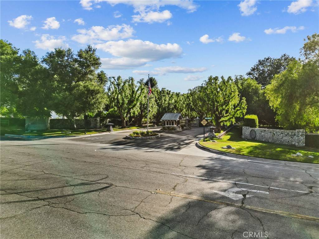 Canyon Country, CA 91387,26675 MacMillan Ranch RD