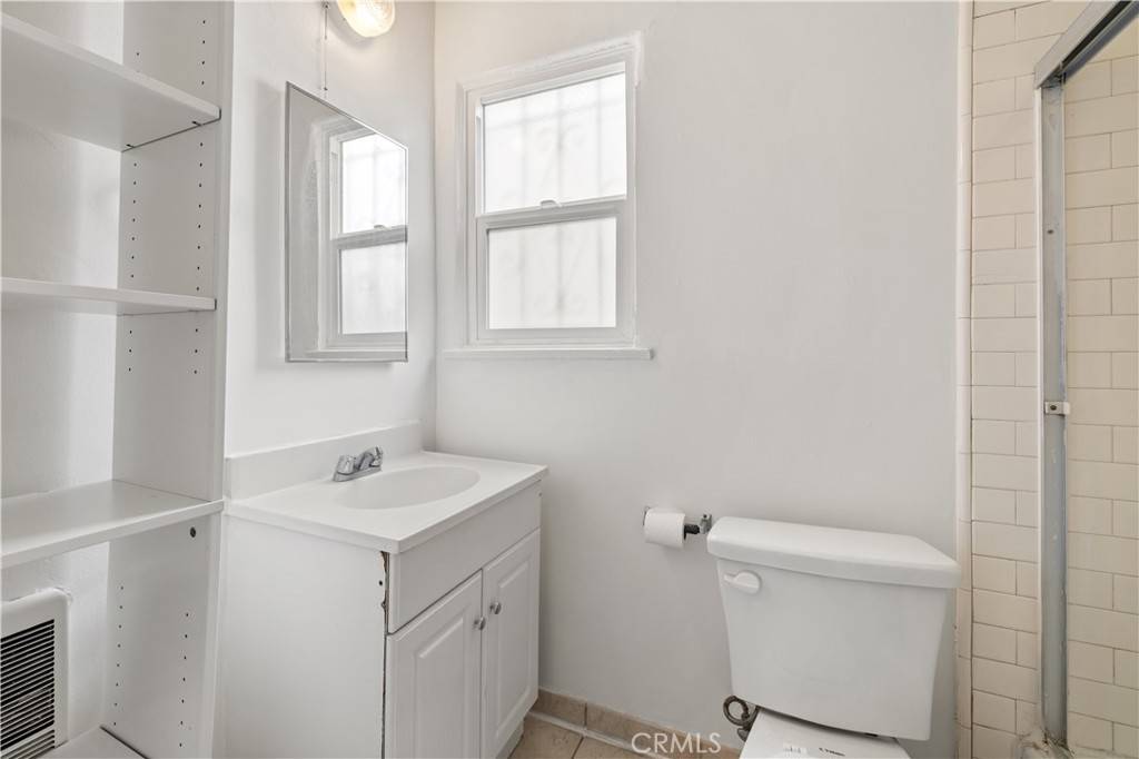 Santa Monica, CA 90404,1520 Michigan AVE #2