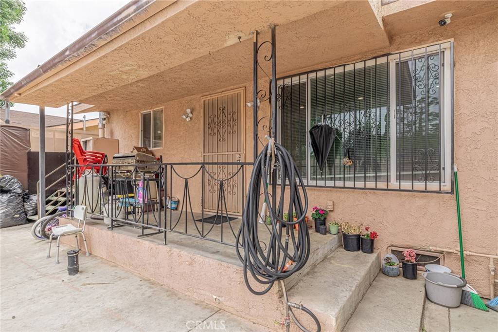 Sylmar, CA 91342,15723 Kadota ST