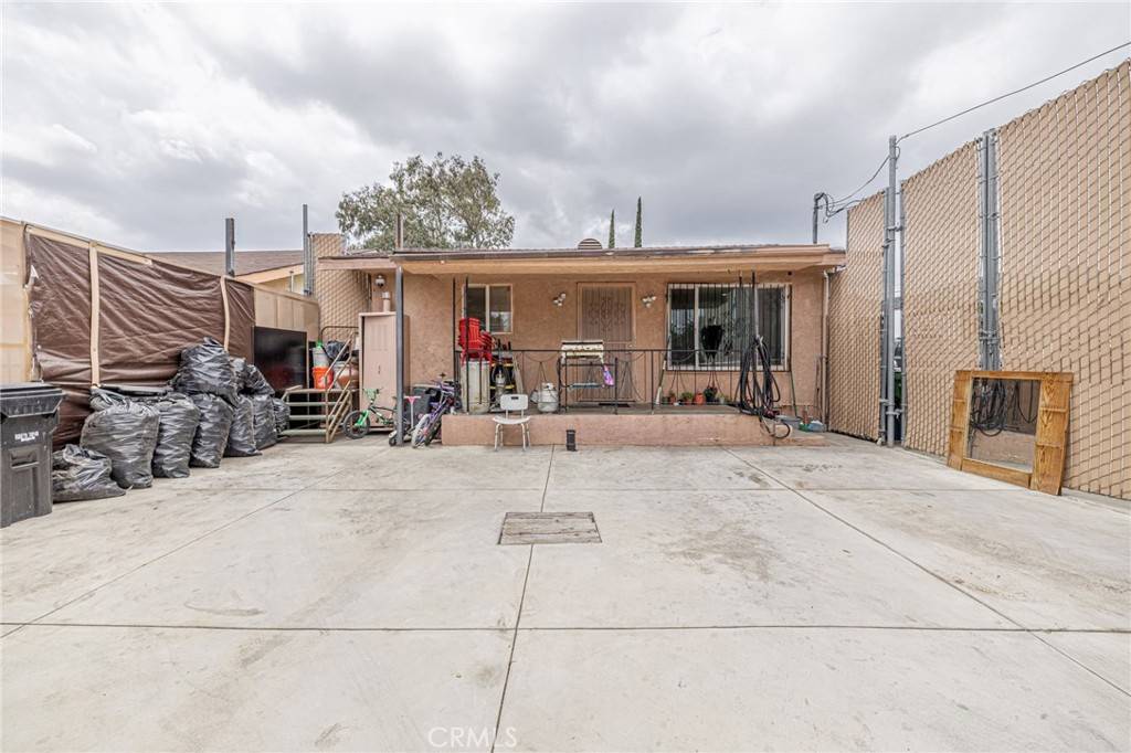 Sylmar, CA 91342,15723 Kadota ST