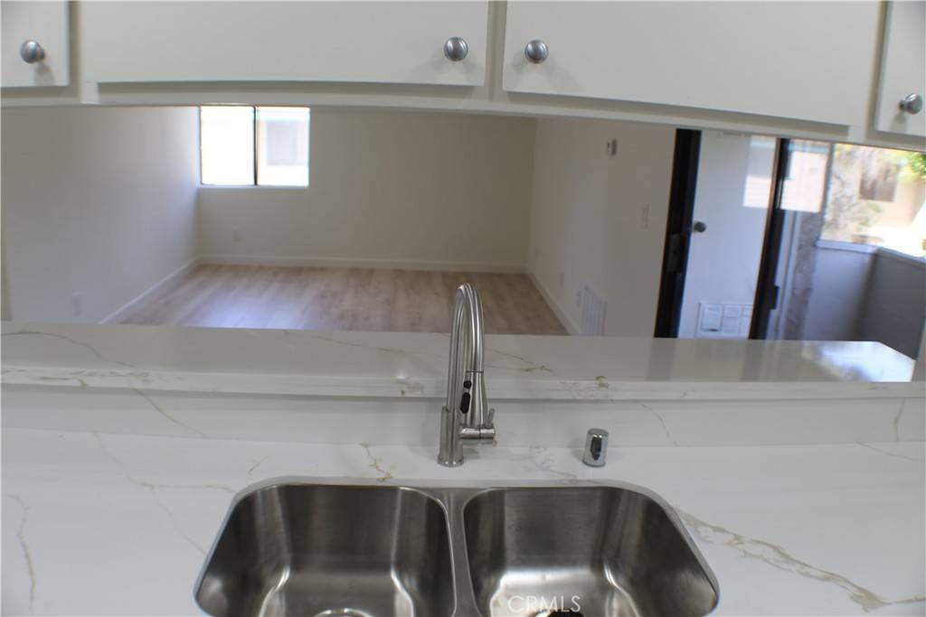 Lancaster, CA 93535,44406 15th ST E #13