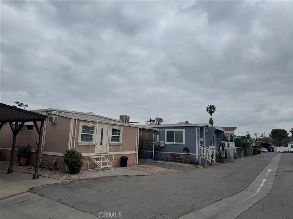 La Puente, CA 91744,18151 Valley BLVD #83