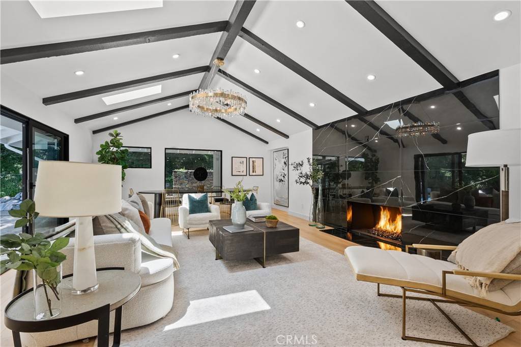 La Canada Flintridge, CA 91011,3985 Hampstead RD