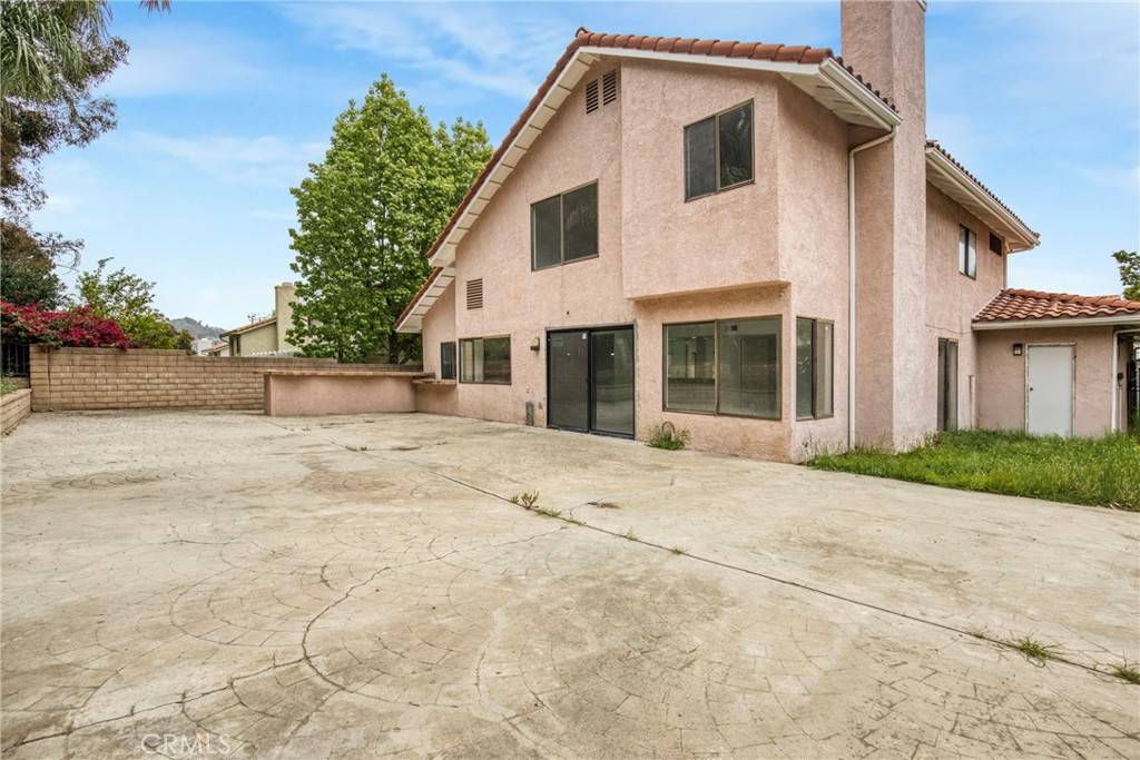 Granada Hills, CA 91344,17439 Tuscan DR