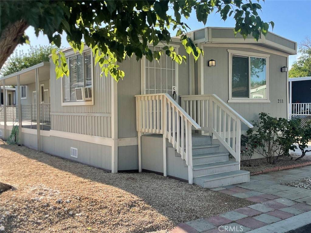 Lancaster, CA 93535,43850 20th ST E #211