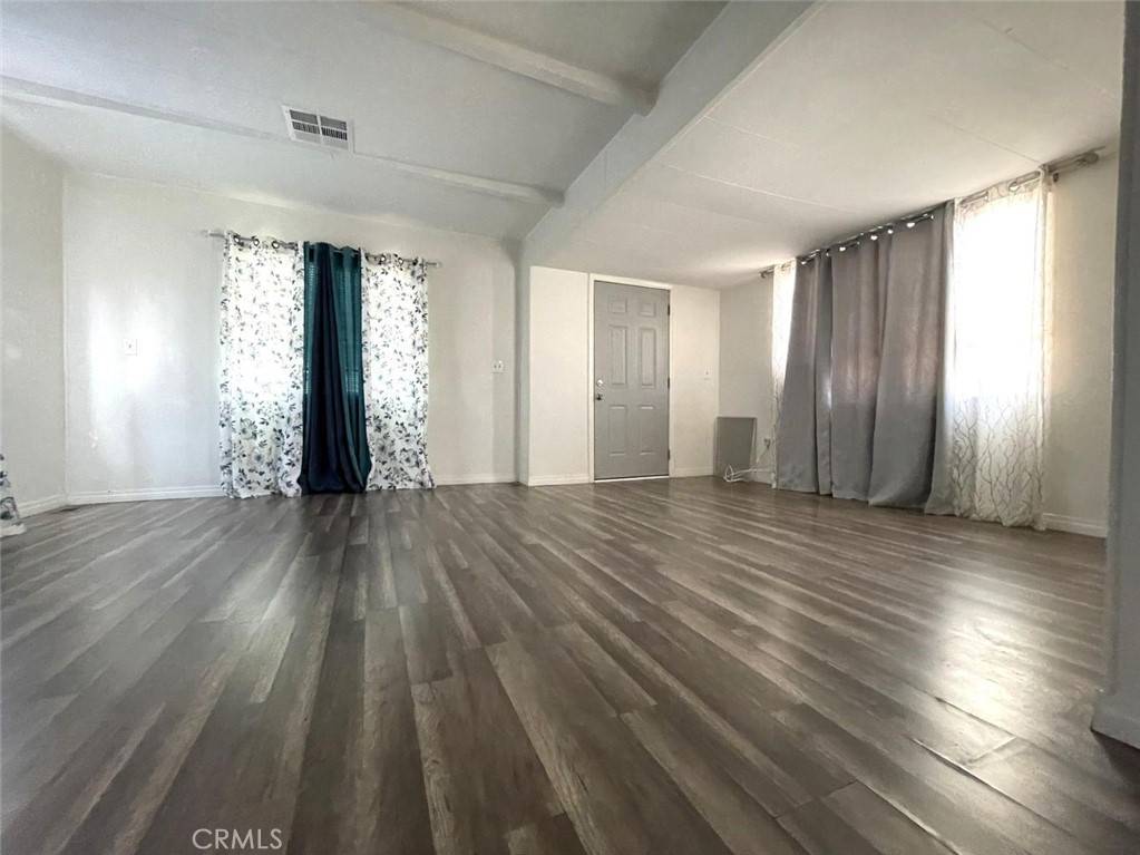 Lancaster, CA 93535,43850 20th ST E #211
