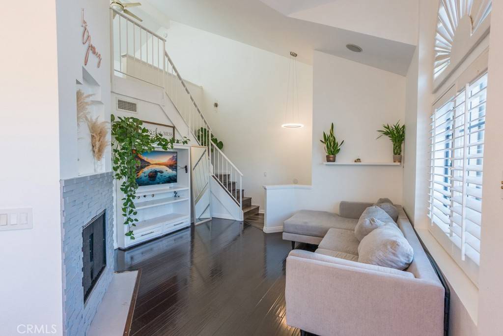 Canyon Country, CA 91387,18213 Flynn DR #132