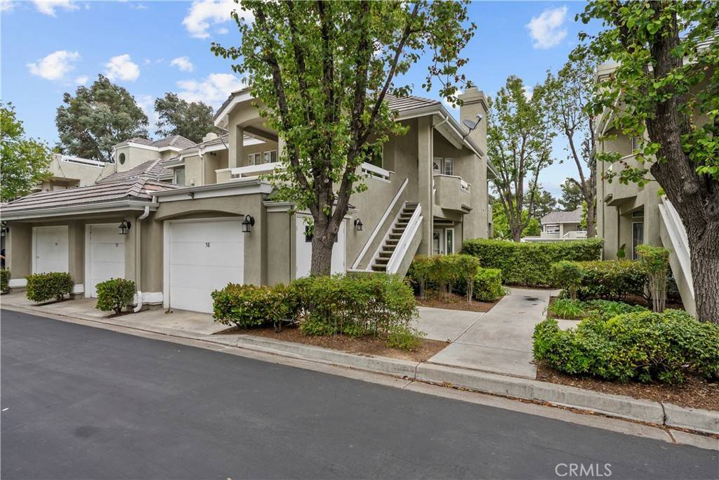 Valencia, CA 91355,26109 McBean #57