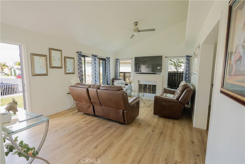 Palmdale, CA 93550,2320 Scott AVE