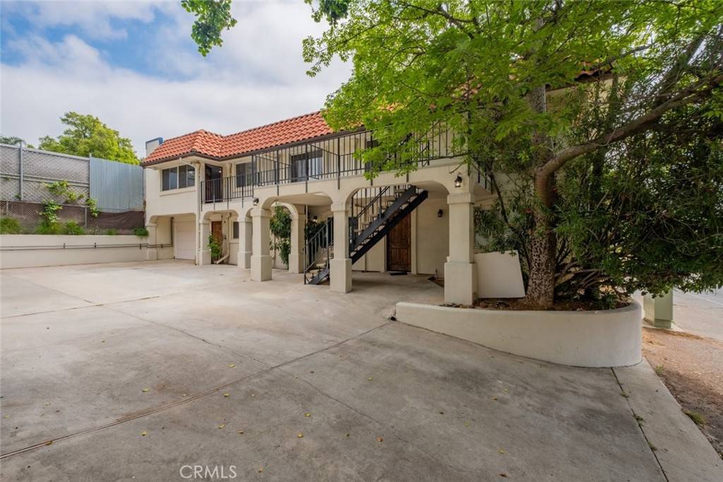 Chatsworth, CA 91311,23403 Lake Manor DR