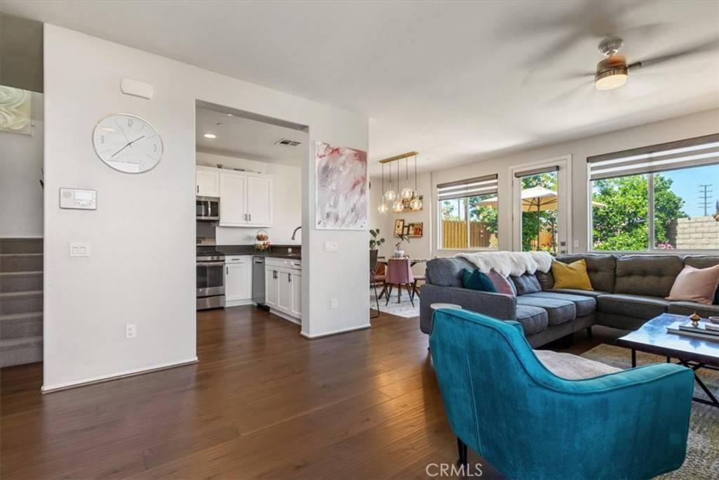 North Hollywood, CA 91606,11159 W Laughlin LN