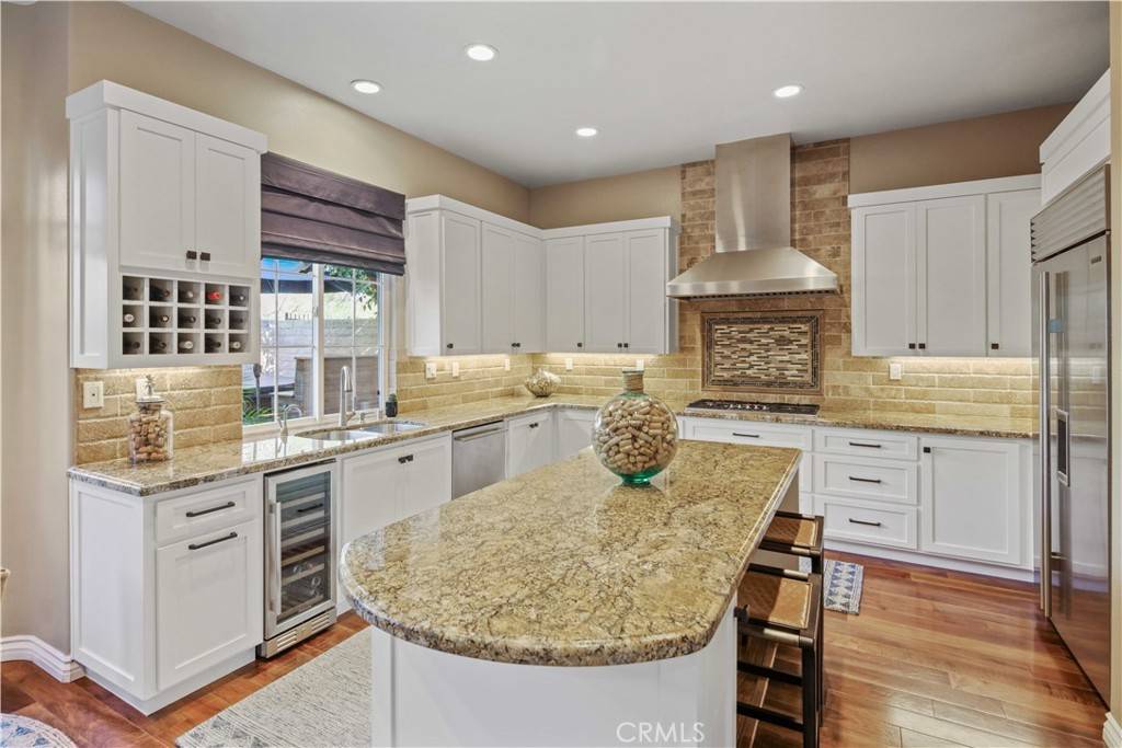 Valencia, CA 91355,26816 Fairlain DR