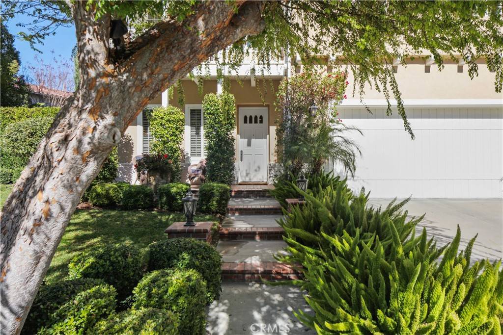 Valencia, CA 91355,26816 Fairlain DR