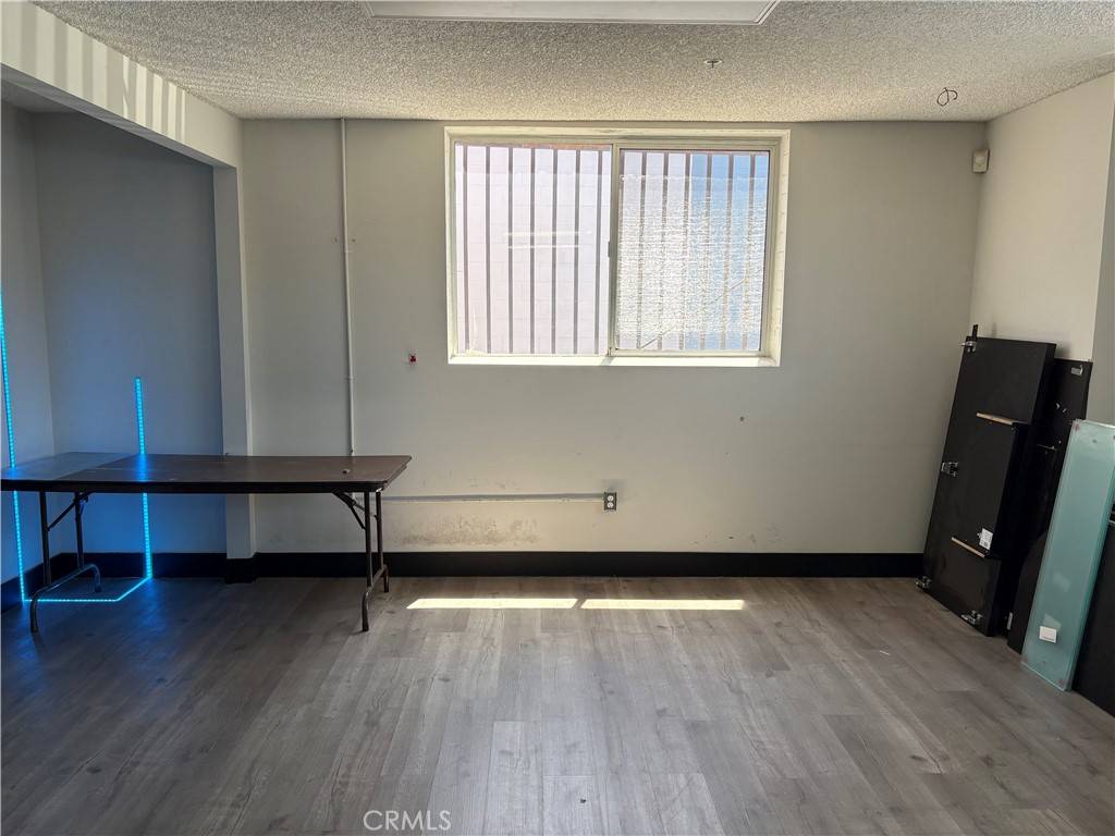 Van Nuys, CA 91406,7700 Densmore AVE #B