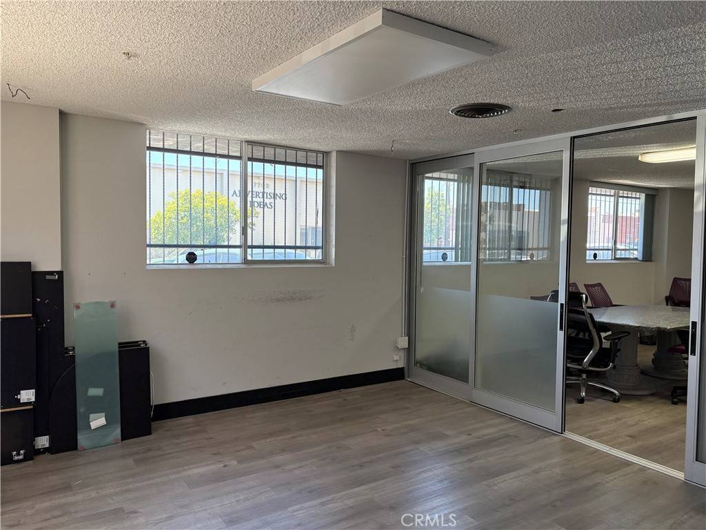 Van Nuys, CA 91406,7700 Densmore AVE #B