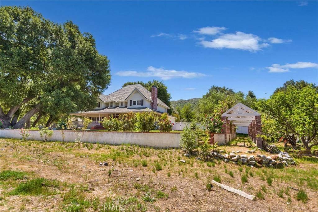 Canyon Country, CA 91387,15548 Iron Canyon RD
