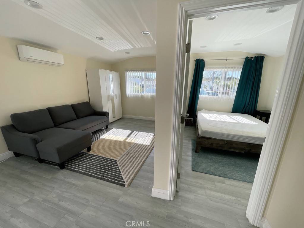 Woodland Hills, CA 91367,20833 Martha ST