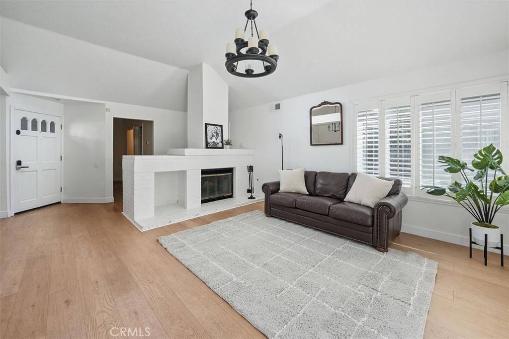 Valencia, CA 91355,24148 Saint Moritz DR