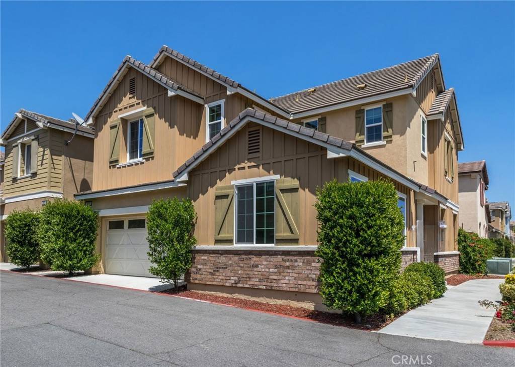 Saugus, CA 91350,22069 Windham WAY