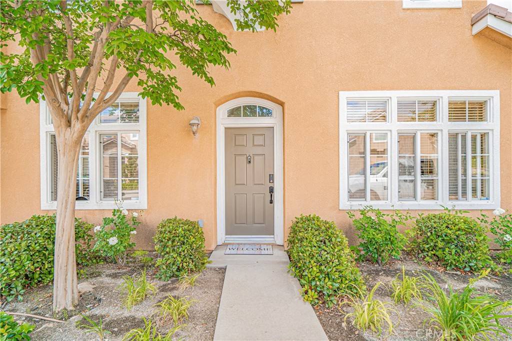 Valencia, CA 91354,24472 Montevista CIR