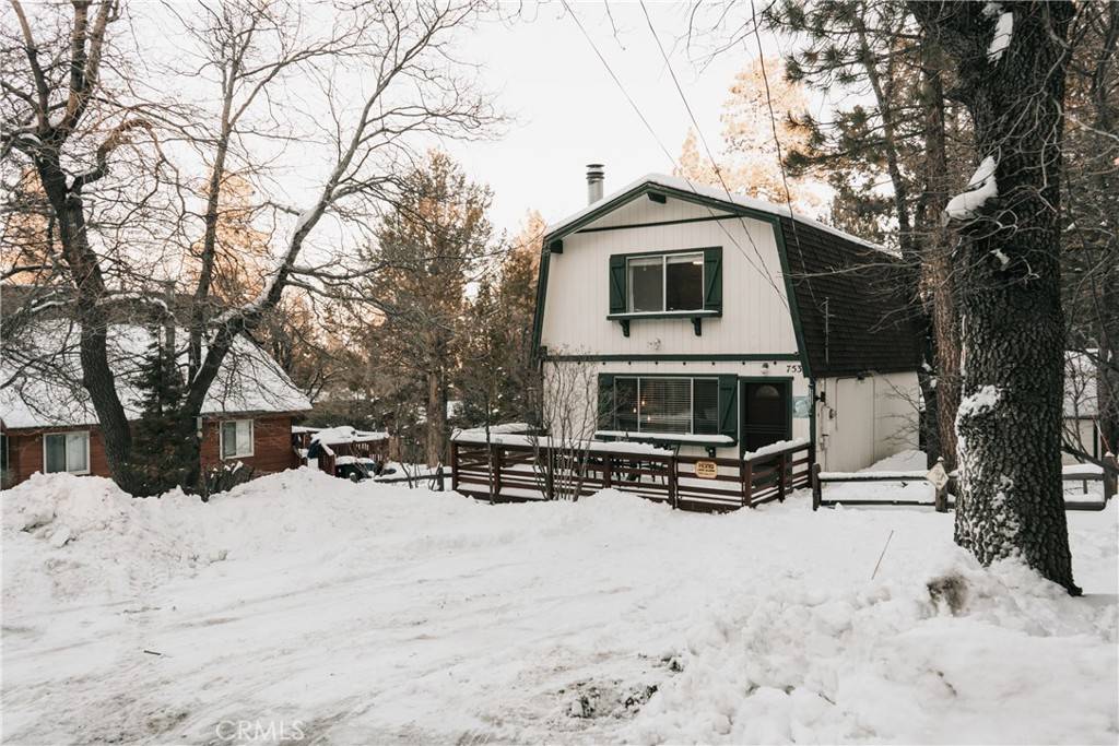 Sugarloaf, CA 92386,753 Maple LN
